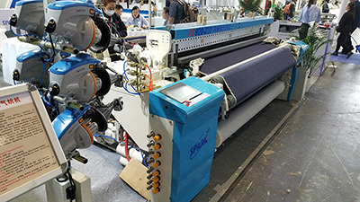 YC920 Air jet loom