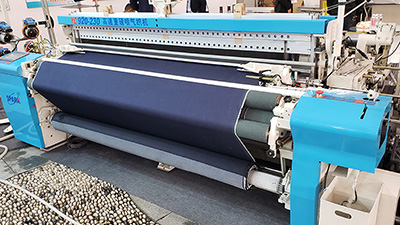 YC920 Air jet loom