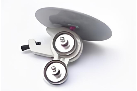 Yarn tensioner with 2 posts